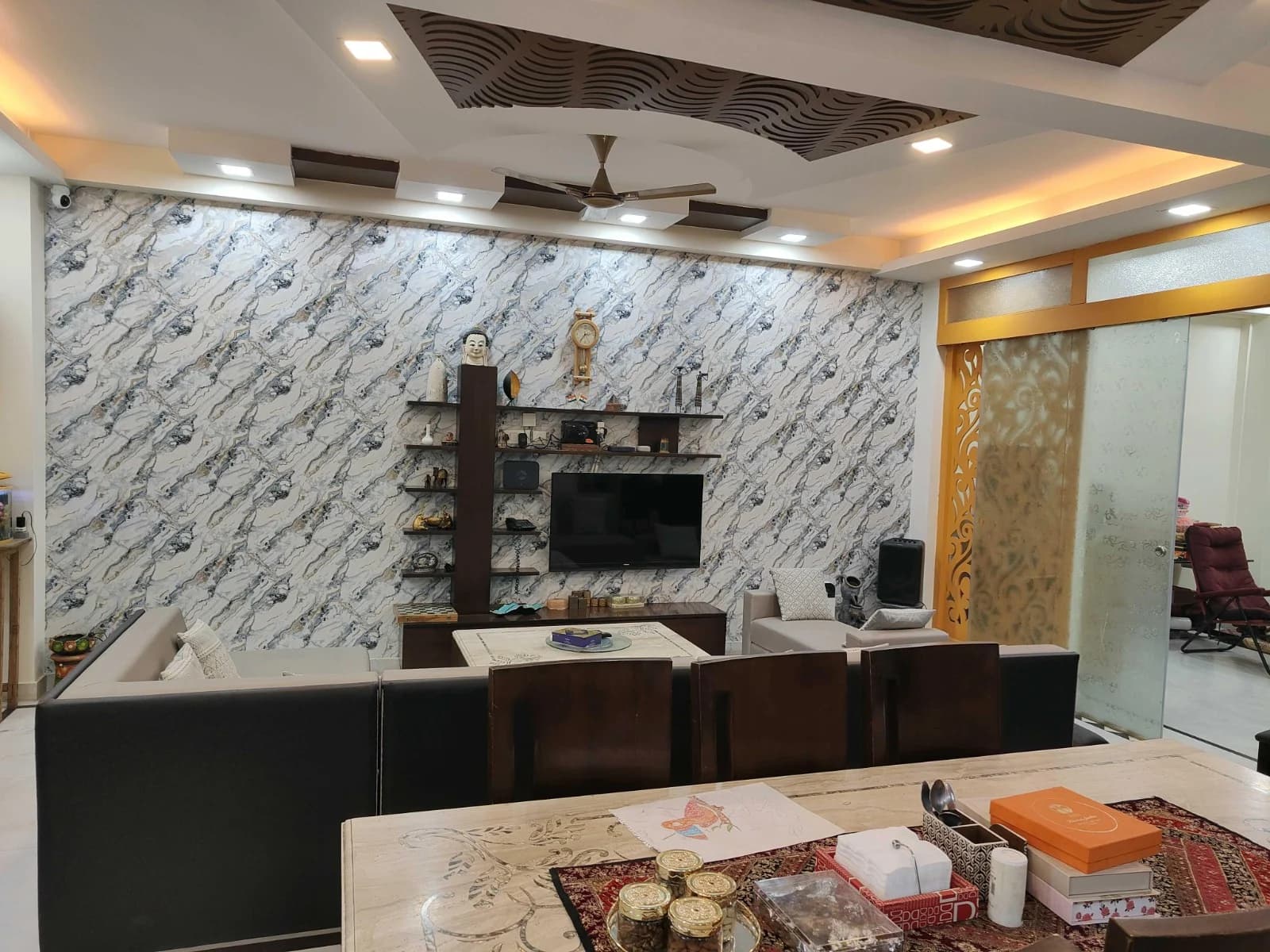 2 BHK Flat for rent in DLF Phase 5, Gurgaon