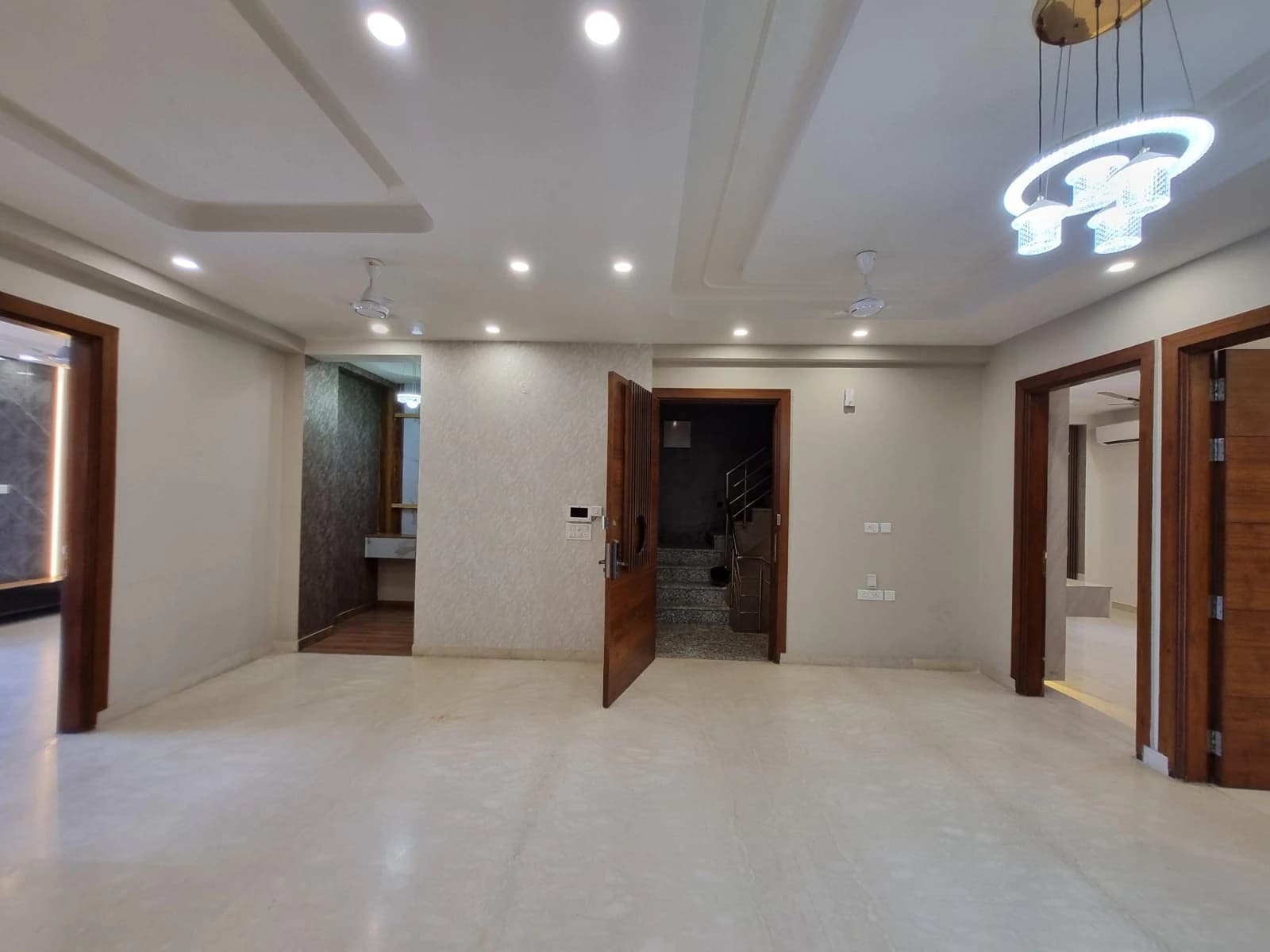 2 BHK Flat for rent in Sector 65, Gurgaon
